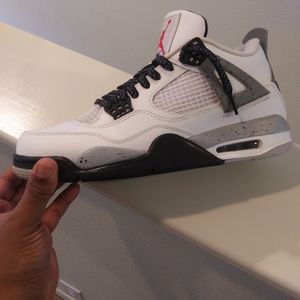 Jordan Retro 4